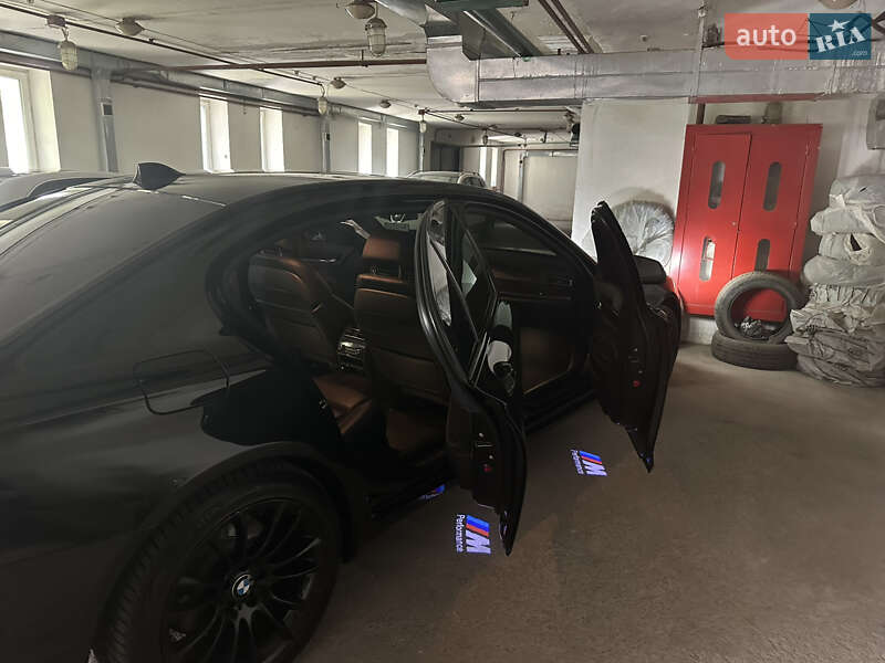 Седан BMW 7 Series 2013 в Киеве