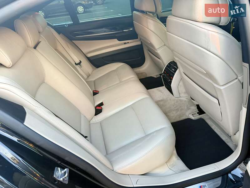 Седан BMW 7 Series 2009 в Вінниці