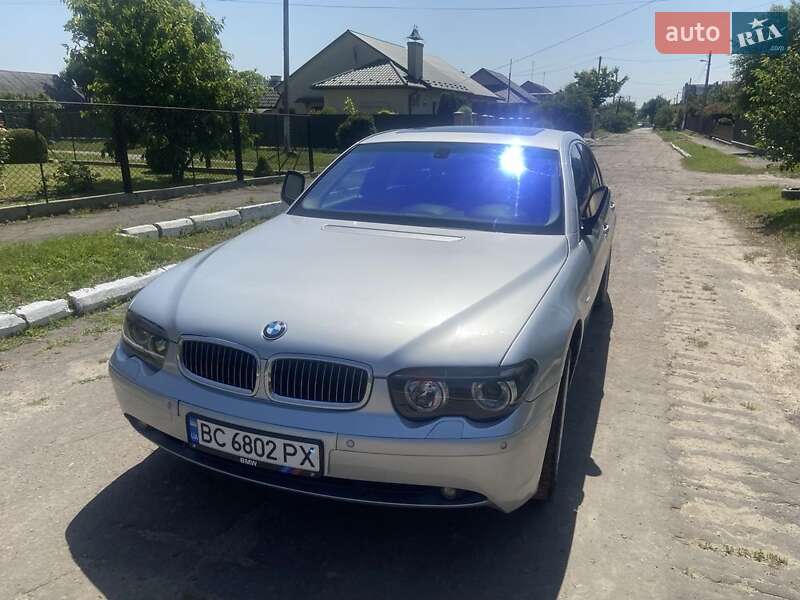 Седан BMW 7 Series 2003 в Нововолынске