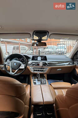 Седан BMW 7 Series 2017 в 