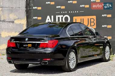 Седан BMW 7 Series 2011 в 