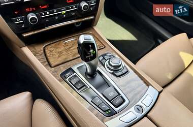 Седан BMW 7 Series 2011 в 