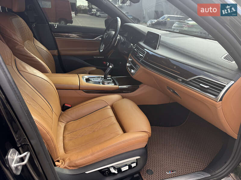 Седан BMW 7 Series 2015 в Хмельницком фото 9 Седан BMW 7 Series 2015 в Хмельницком