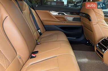 Седан BMW 7 Series 2015 в Хмельницком фото 14 Седан BMW 7 Series 2015 в Хмельницком