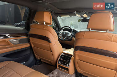 Седан BMW 7 Series 2015 в Хмельницком