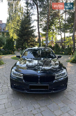 Седан BMW 7 Series 2015 в 