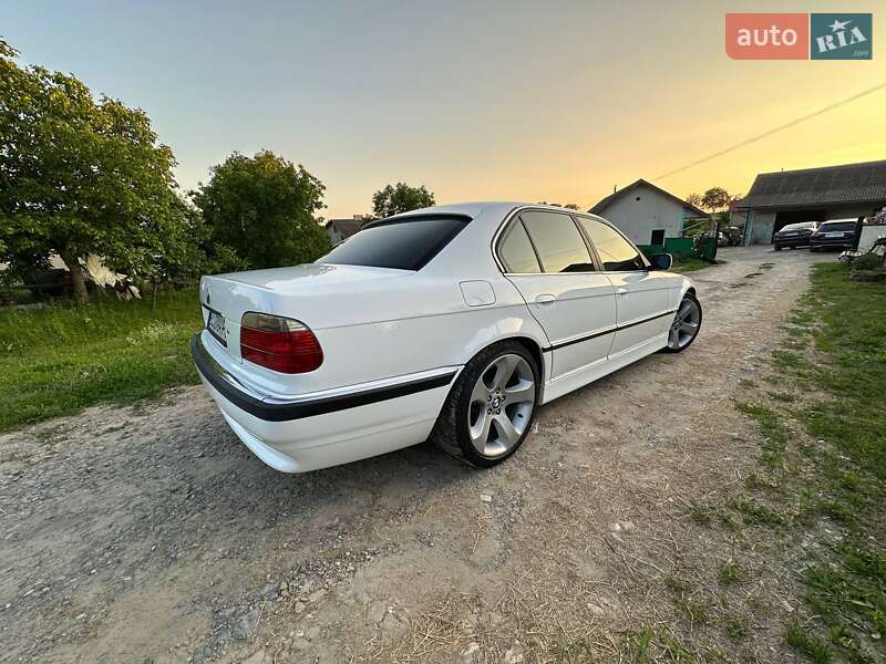 Седан BMW 7 Series 1995 в Теребовле