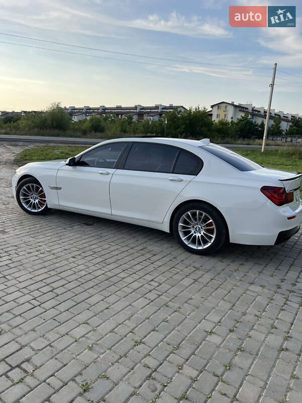 Седан BMW 7 Series 2014 в Львове