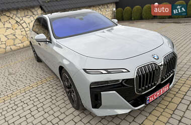 Седан BMW 7 Series 2023 в Львові