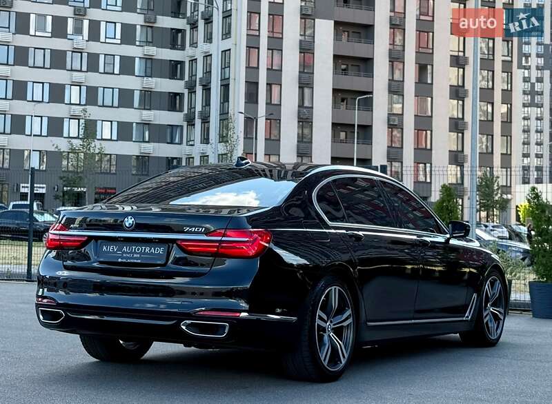 Седан BMW 7 Series 2016 в Киеве