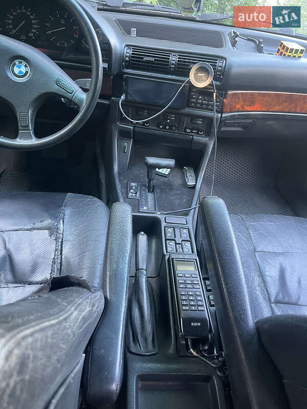 Седан BMW 7 Series 1988 в Києві