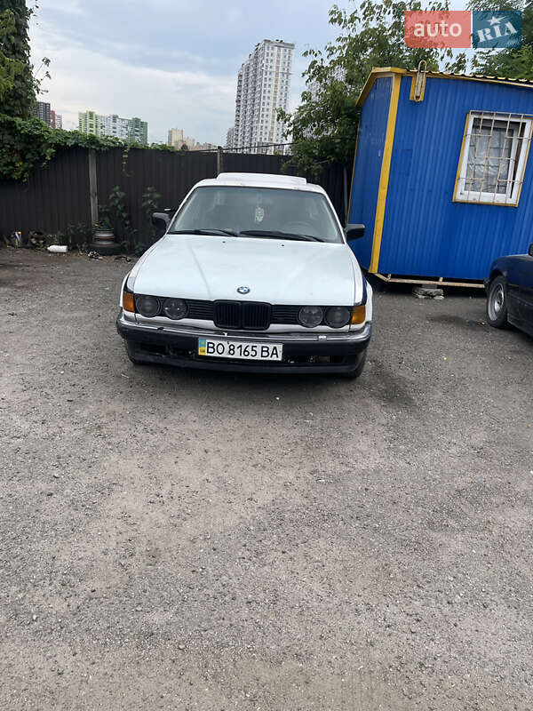 Седан BMW 7 Series 1988 в Києві