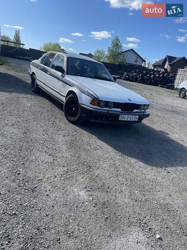 Седан BMW 7 Series 1988 в Києві