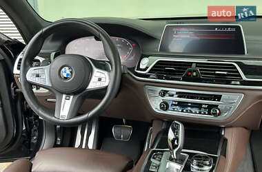 Седан BMW 7 Series 2022 в 