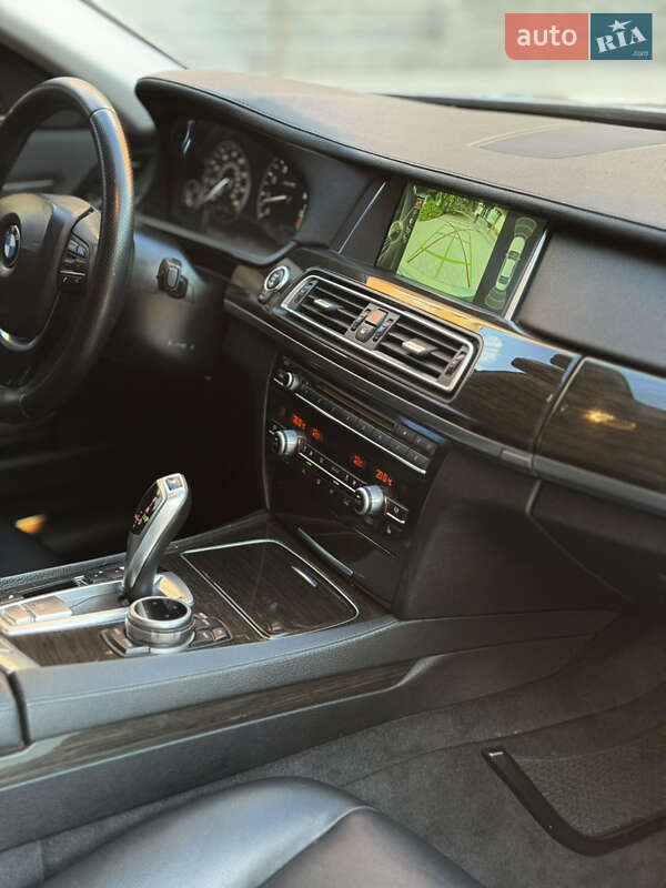 Седан BMW 7 Series 2013 в Сумах