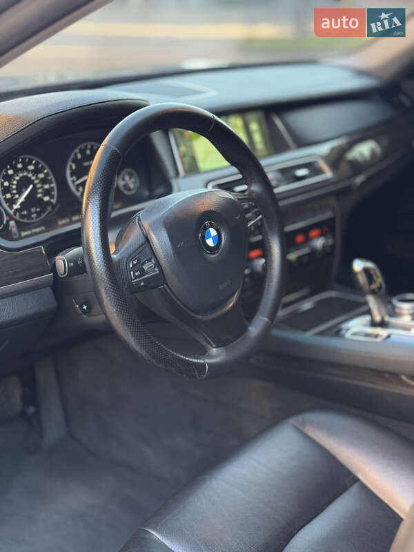 Седан BMW 7 Series 2013 в Сумах
