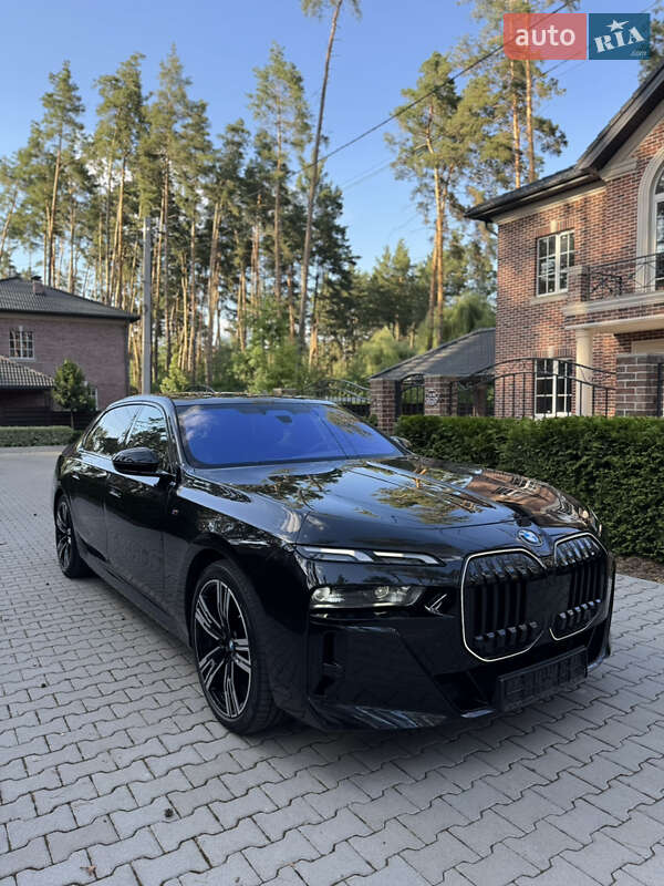 Седан BMW 7 Series 2024 в Киеве фото 5 Седан BMW 7 Series 2024 в Киеве