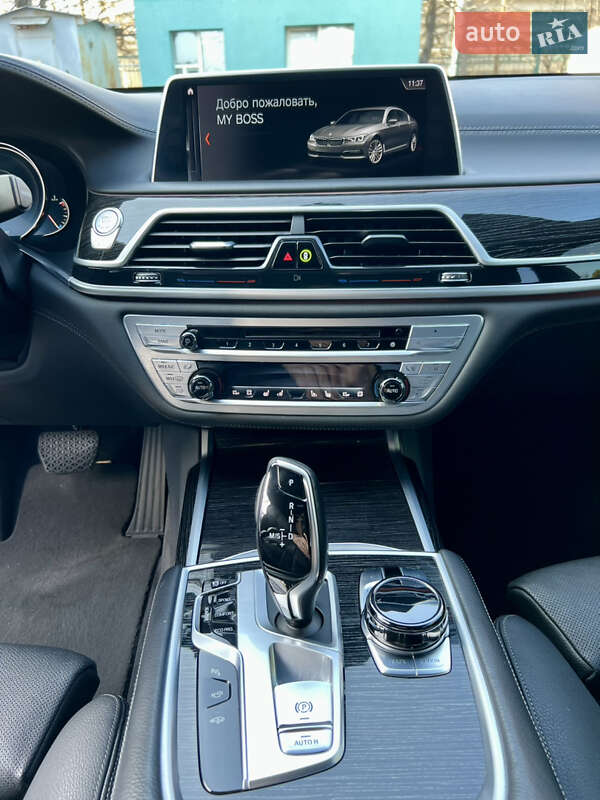 Седан BMW 7 Series 2016 в Днепре