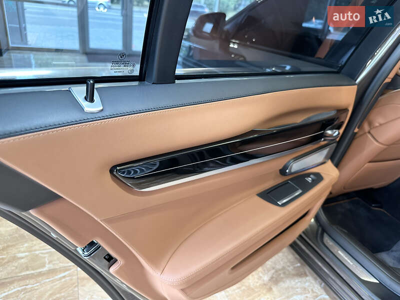 Седан BMW 7 Series 2012 в Киеве