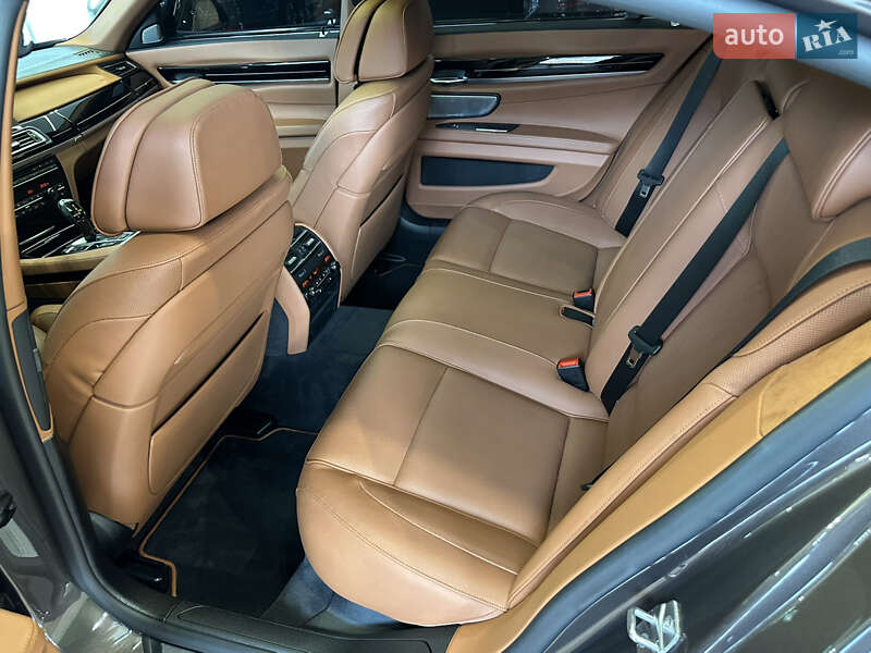 Седан BMW 7 Series 2012 в Киеве