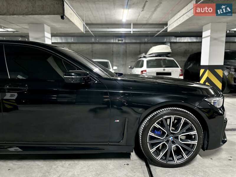 Седан BMW 7 Series 2022 в Дніпрі