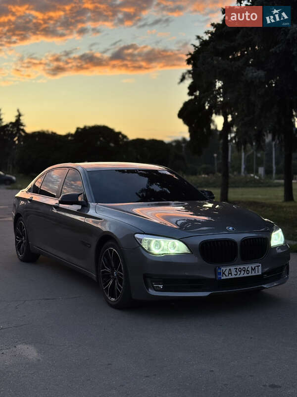 Седан BMW 7 Series 2013 в Сумах