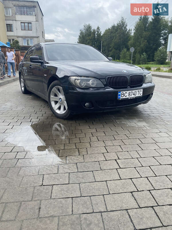 Седан BMW 7 Series 2005 в Львові