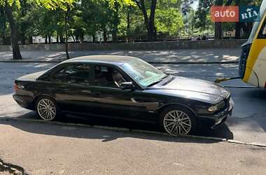 Седан BMW 7 Series 2001 в Одесі