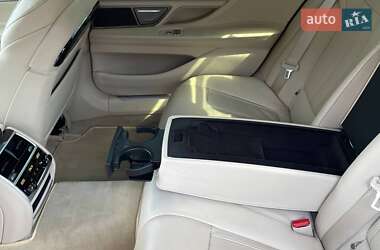 Седан BMW 7 Series 2017 в 