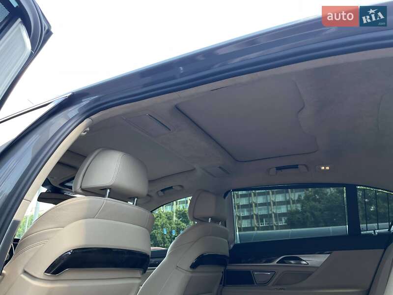 Седан BMW 7 Series 2017 в Києві
