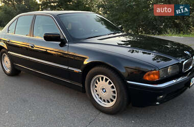 Седан BMW 7 Series 1997 в Киеве
