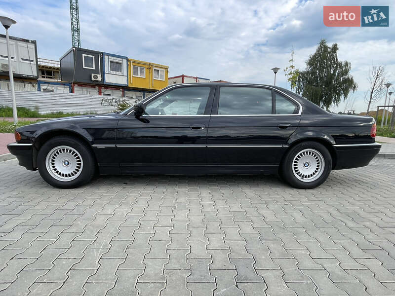 BMW 7 Series 1998