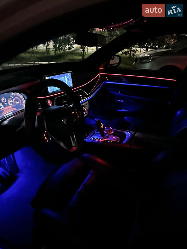 Седан BMW 7 Series 2015 в Киеве фото 30 Седан BMW 7 Series 2015 в Киеве