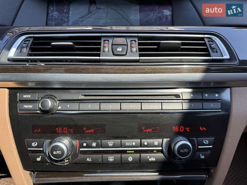 Седан BMW 7 Series 2011 в Одесі