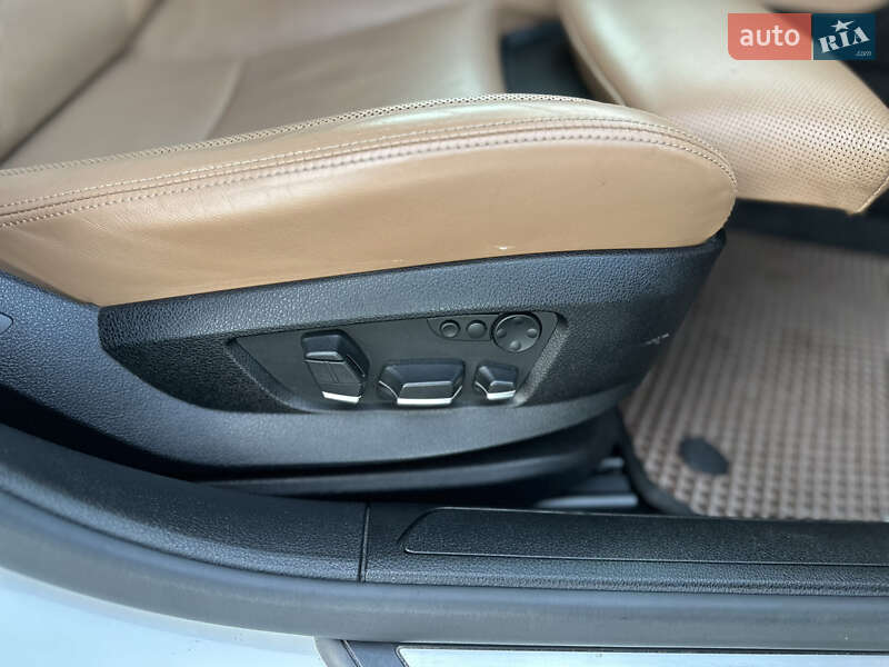 Седан BMW 7 Series 2011 в Львові