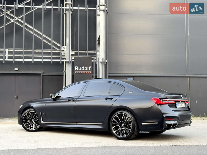 Седан BMW 7 Series 2021 в Киеве