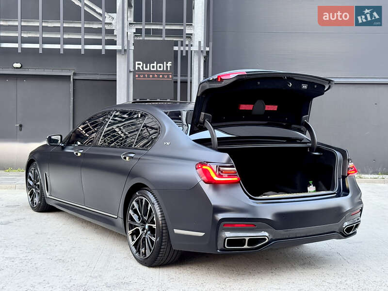 Седан BMW 7 Series 2021 в Киеве