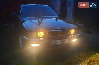 Седан BMW 7 Series 2000 в Киеве