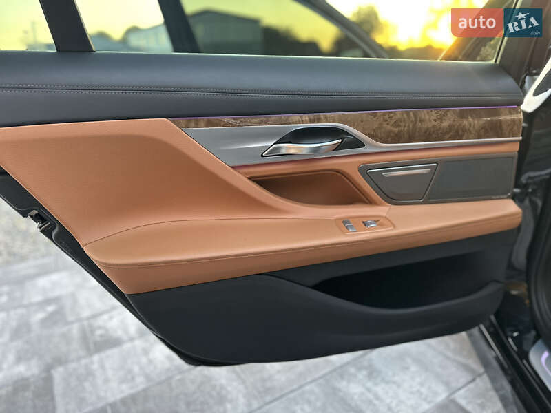 Седан BMW 7 Series 2016 в Виннице фото 30 Седан BMW 7 Series 2016 в Виннице