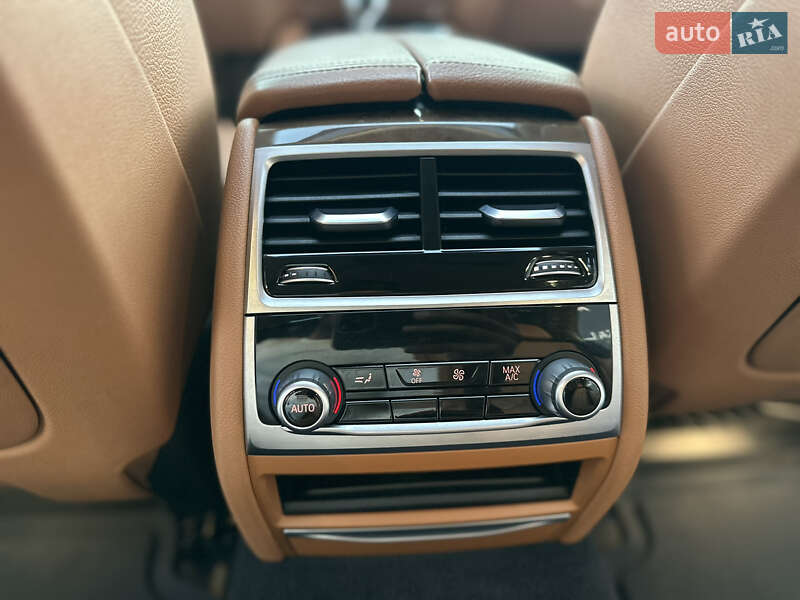 Седан BMW 7 Series 2016 в Виннице фото 36 Седан BMW 7 Series 2016 в Виннице