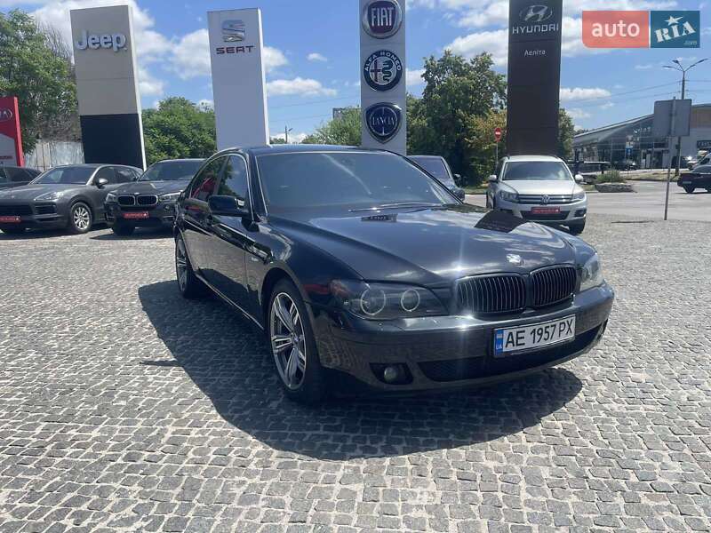 Седан BMW 7 Series 2007 в Днепре