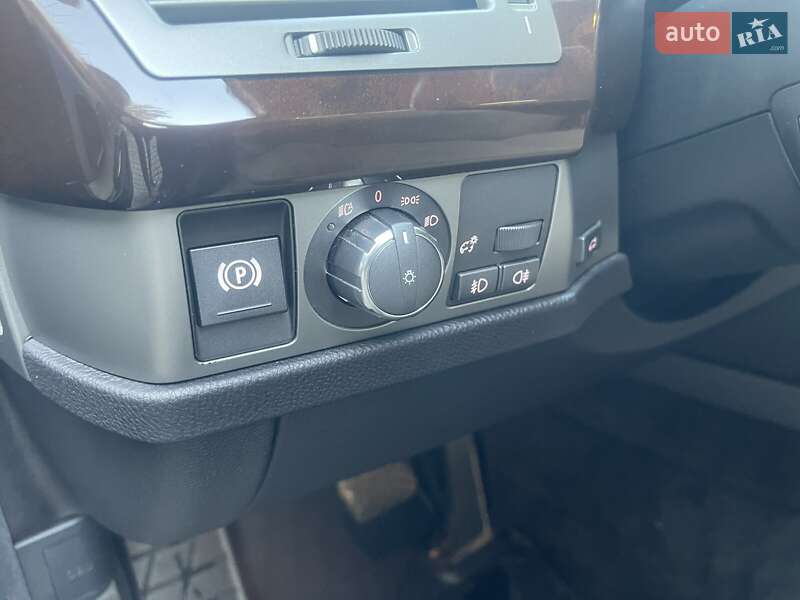 Седан BMW 7 Series 2007 в Днепре