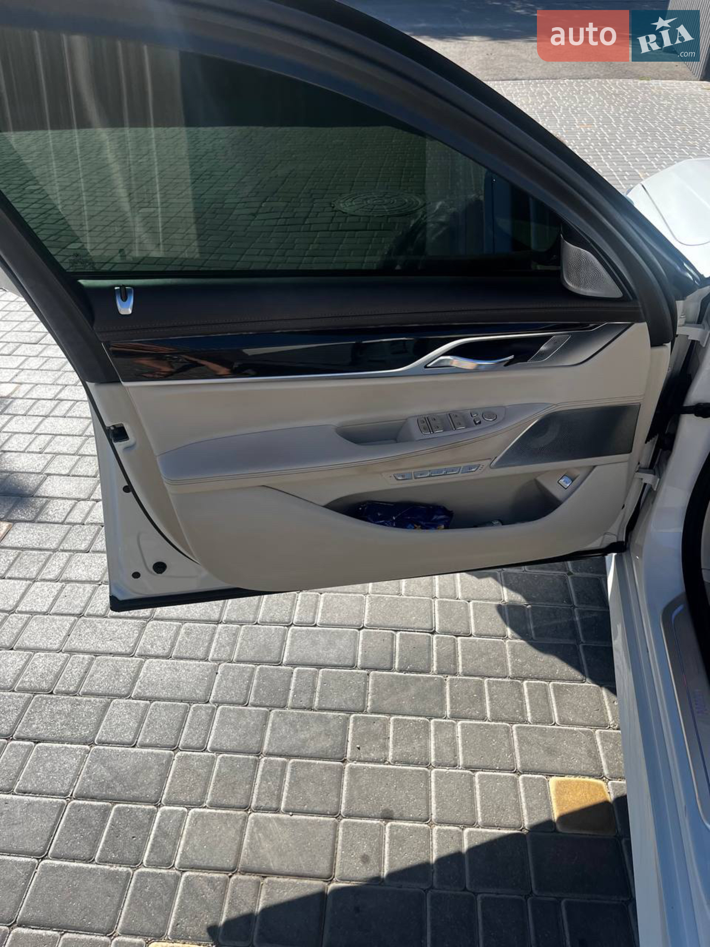 2015 BMW 7er - мініатюра 16