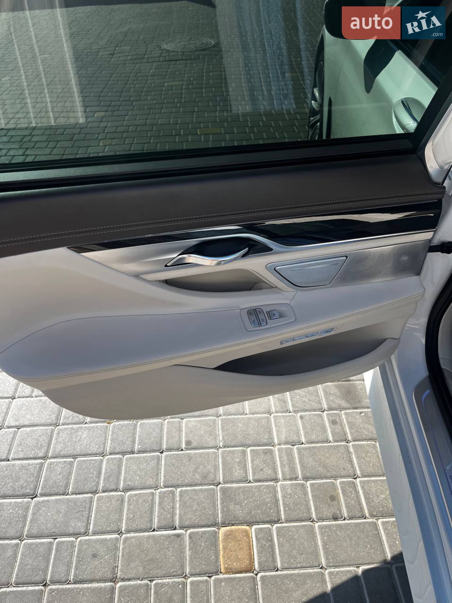 2015 BMW 7er - мініатюра 26