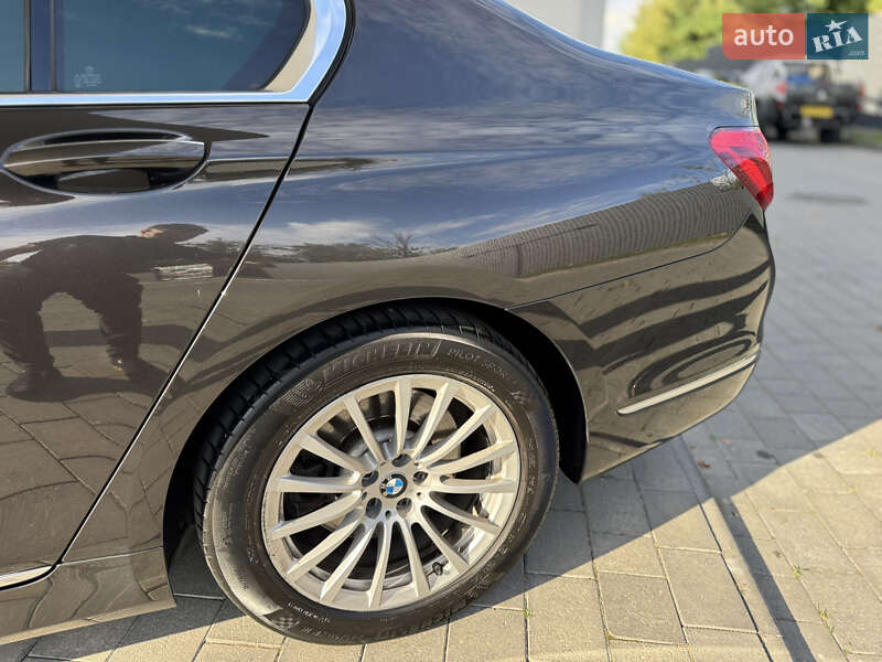 Седан BMW 7 Series 2016 в Ивано-Франковске фото 23 Седан BMW 7 Series 2016 в Ивано-Франковске