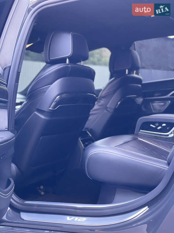 Седан BMW 7 Series 2020 в Киеве