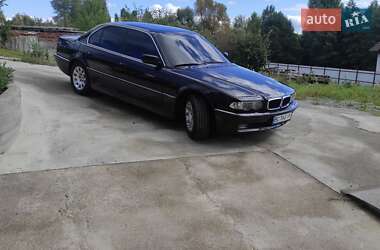 Седан BMW 7 Series 2001 в  фото 19 Седан BMW 7 Series 2001 в