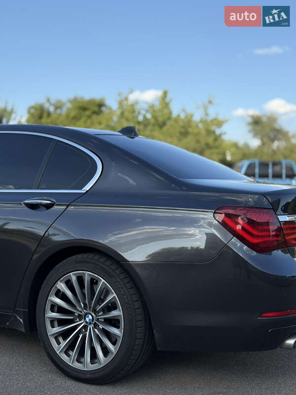 Седан BMW 7 Series 2012 в Богуславе фото 4 Седан BMW 7 Series 2012 в Богуславе