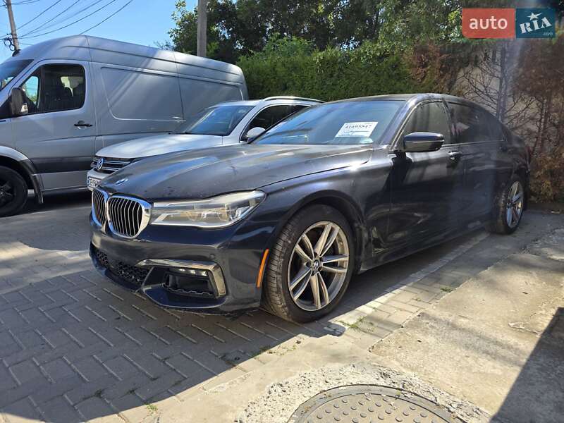 Седан BMW 7 Series 2016 в Черновцах
