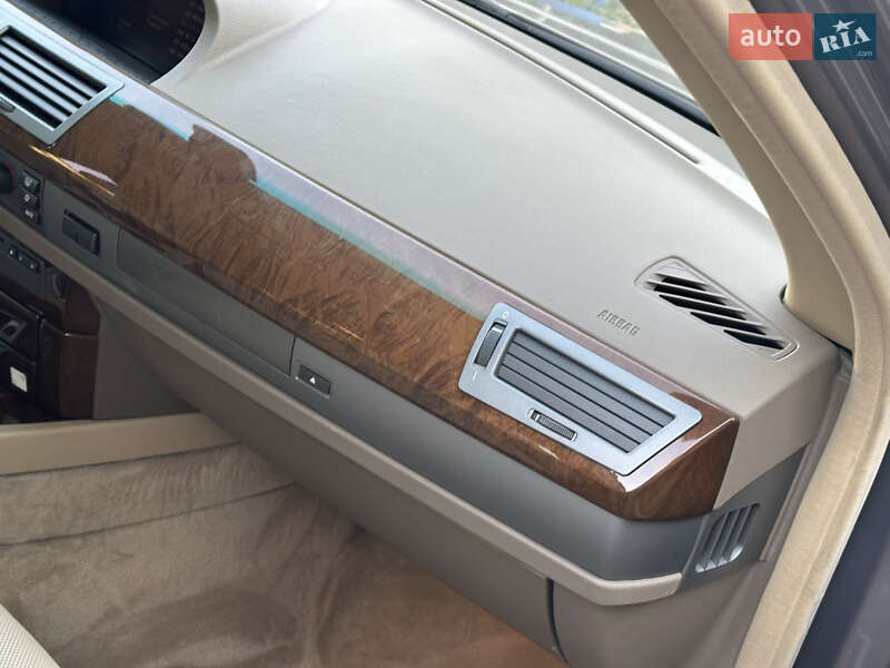 Седан BMW 7 Series 2004 в Одессе